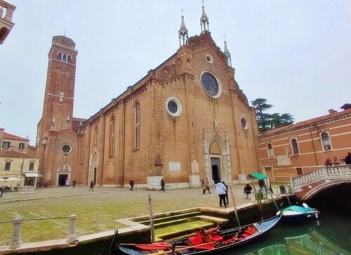Basilica-De-Ifrari Venice Italy