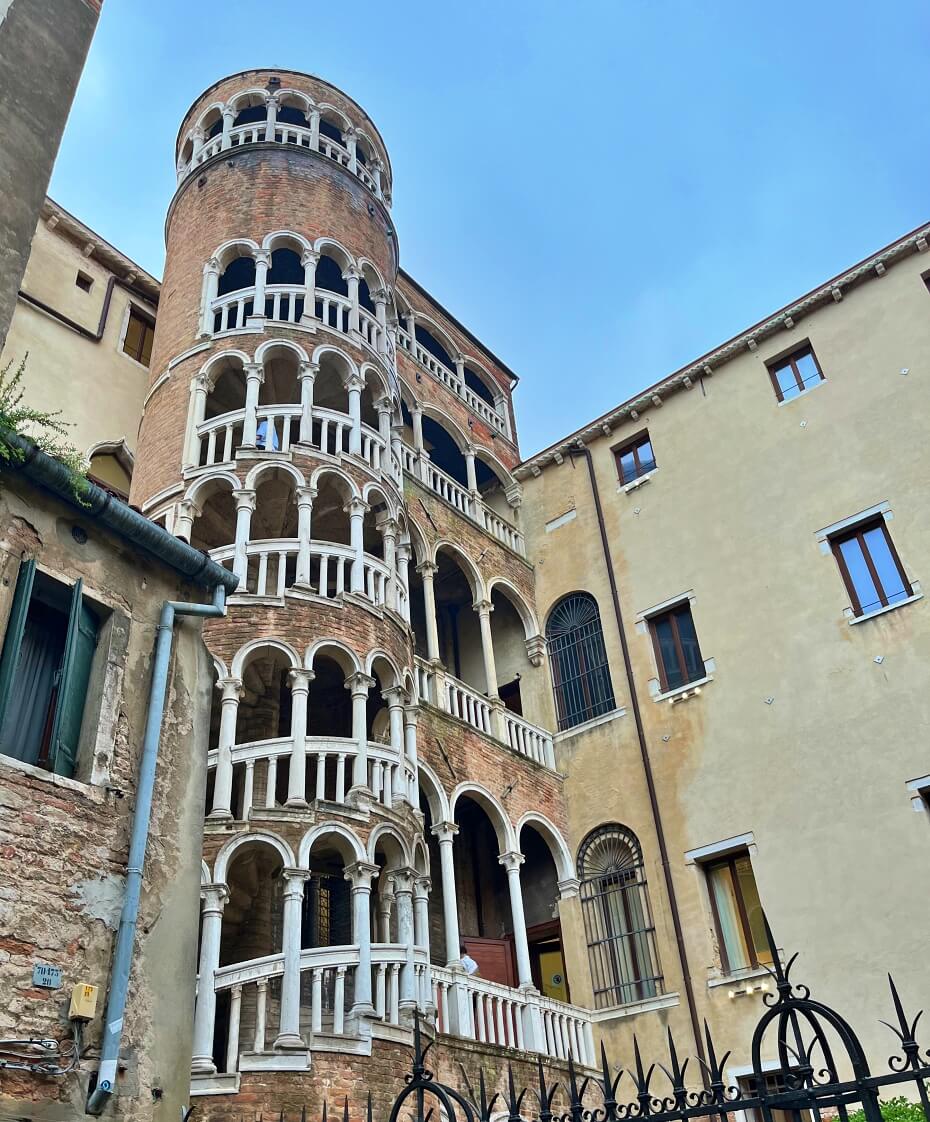 Bovolo-Venice-Italy-Walking