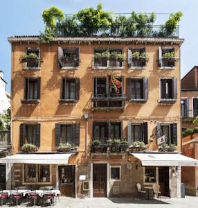 Sleeping in Venice Hotel Agli Alboretti