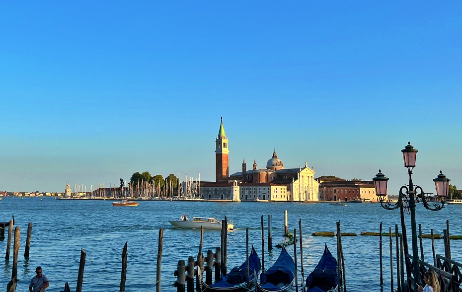 Direct flights to Venice Direct flights to Venice