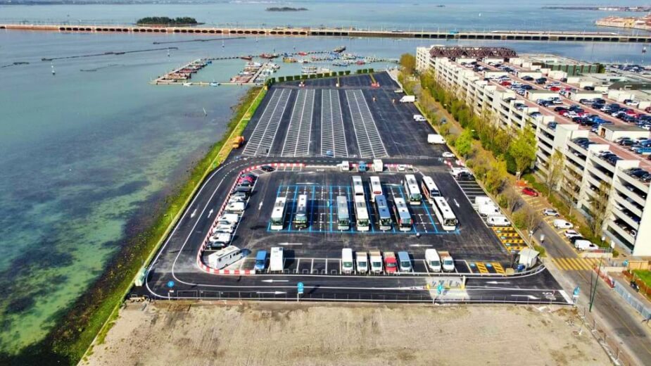 Tronchetto Parking Reservation: Solution to effectively visit Venice.
