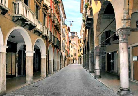 Empty Treviso Shopping street Empty Treviso Shopping street