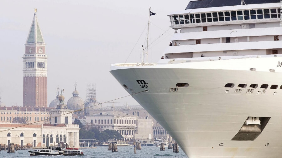 Cruiseship-Venice